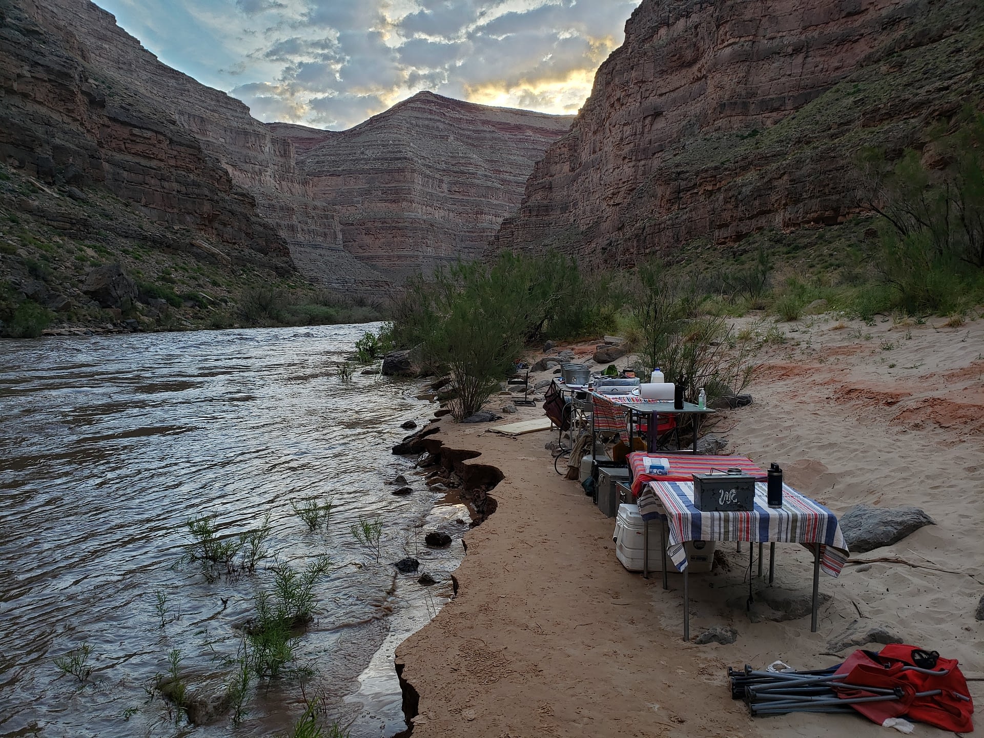 4-day River Journey – Mexican Hat to Clay Hills