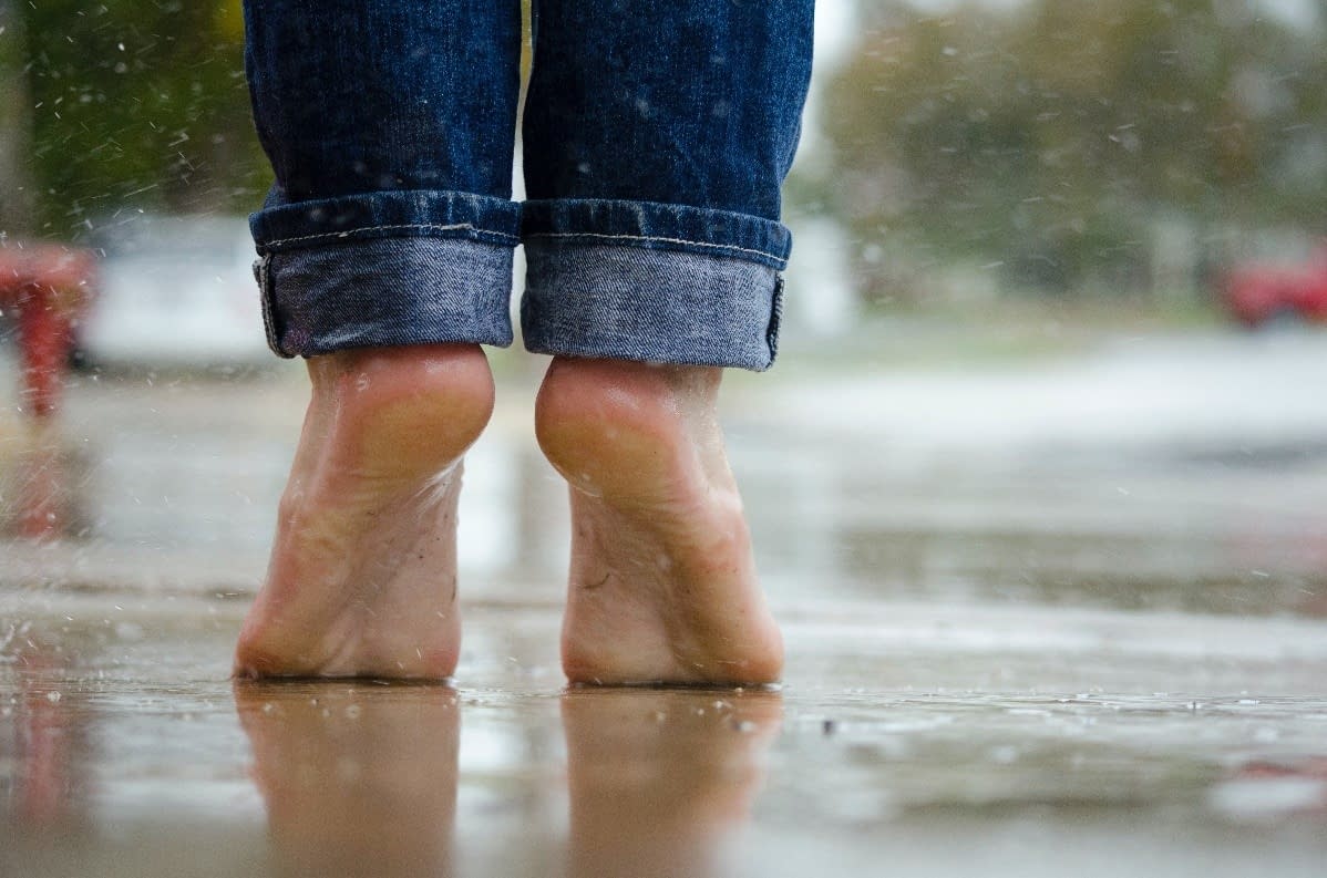 Is exercise bad for flat feet?