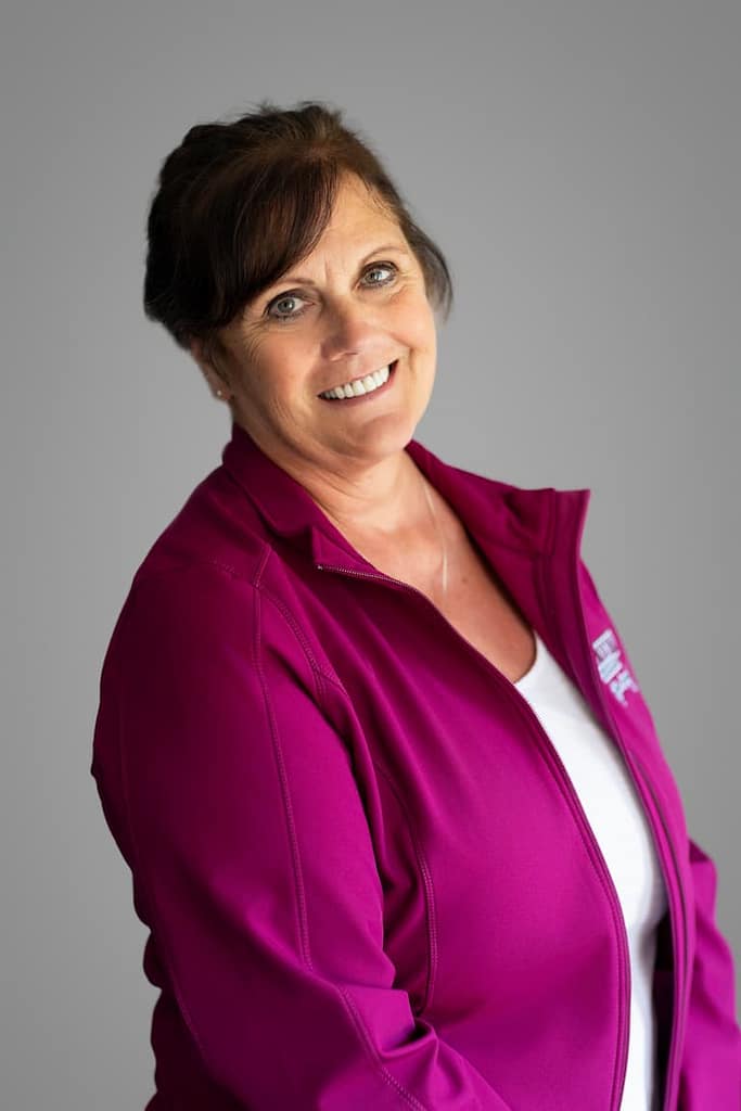 Headshot of dental assistant, Sharon